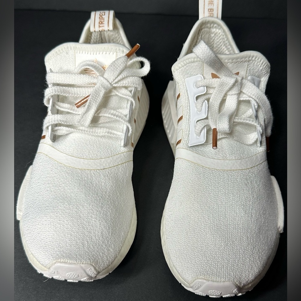 White Athletic Sneakers Adidas Size 7 Pre Owned Exellent Conditions